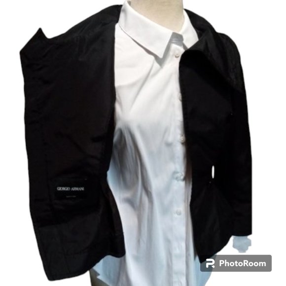 Vintage Giorgio Armani Short Black Jacket Small 4 - Picture 5 of 10